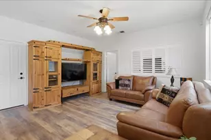 6070 Orchard View Dr, Elk Grove, CA 95757 - Photo 18