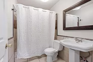 4867 E Leisure Ave, Fresno, CA 93727 - Photo 12