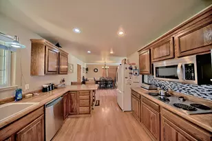 878 Alexander St, Livermore, CA 94550 - Photo 8