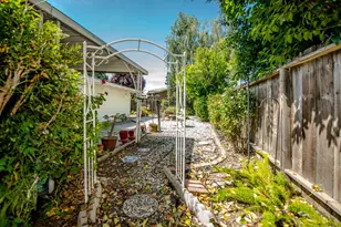 1622 Donner Way, Woodland, CA 95695 - Photo 48