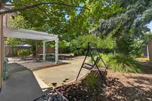 1310 Carnation Ct, Roseville, CA 95661 - Photo 30