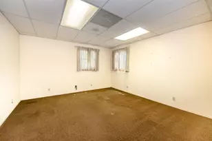 902 Court St, Woodland, CA 95695 - Photo 16