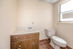 902 Court St, Woodland, CA 95695 - Photo 26