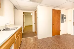 902 Court St, Woodland, CA 95695 - Photo 24