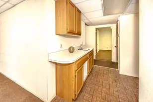 902 Court St, Woodland, CA 95695 - Photo 26