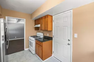 5625 Layton Dr, North Highlands, CA 95660 - Photo 18