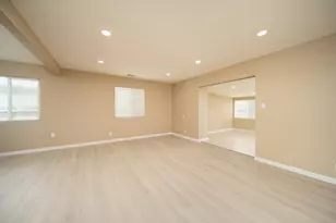 214 N Santa Clara St, Los Banos, CA 93635 - Photo 4