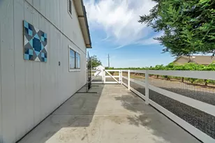 13898 N Curry, Lodi, CA 95240 - Photo 40