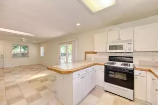736 S School St, Lodi, CA 95240 - Photo 2