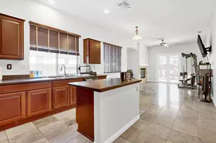 5640 Northborough Dr, Sacramento, CA 95835 - Photo 8