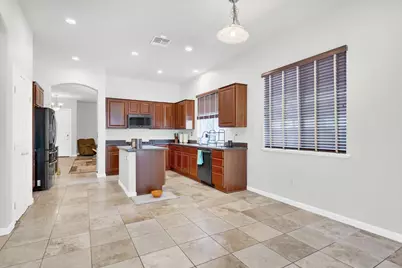 5640 Northborough Drive, Sacramento, CA 95835 - Photo 12