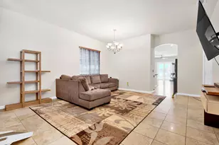 5640 Northborough Dr, Sacramento, CA 95835 - Photo 6