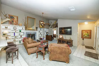376 Foxmeadow Way, Los Banos, CA 93635 - Photo 10