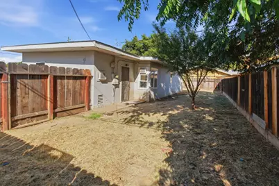 889 E 23rd Street, Merced, CA 95340 - Photo 18