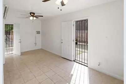 889 E 23rd Street, Merced, CA 95340 - Photo 12