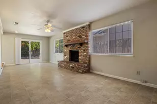 253 E Canterbury Dr, Stockton, CA 95207 - Photo 8