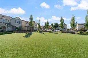 10775 Portico Cir, Rancho Cordova, CA 95670 - Photo 38