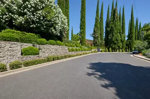 2021 W St, Merced, CA 95340 - Photo 4