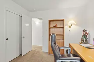 978 Greenhurst Way, Sacramento, CA 95831 - Photo 26