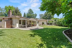 978 Greenhurst Way, Sacramento, CA 95831 - Photo 32