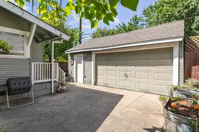 4901 V Street, Sacramento, CA 95817 - Photo 28
