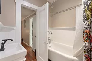 4901 V St, Sacramento, CA 95817 - Photo 18