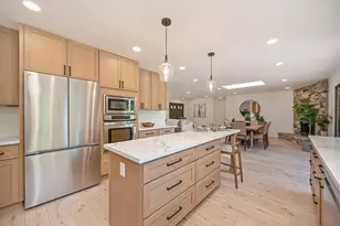 945 Trestle Glen Way, Sacramento, CA 95831 - Photo 20