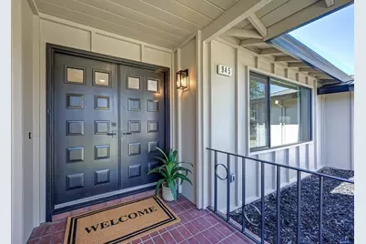 945 Trestle Glen Way, Sacramento, CA 95831 - Photo 4