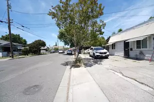907 Cooper Ave, Yuba City, CA 95991 - Photo 18