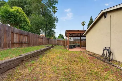 7813 Beaupre Way, Citrus Heights, CA 95610 - Photo 18