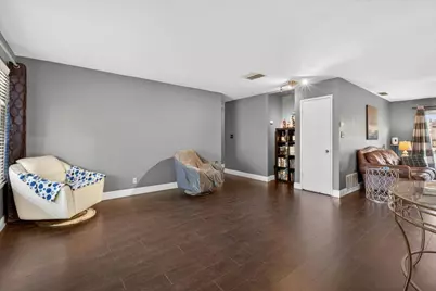 7813 Beaupre Way, Citrus Heights, CA 95610 - Photo 2