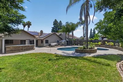 9492 Porto Rosa Drive, Elk Grove, CA 95624 - Photo 4