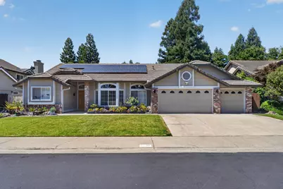 9492 Porto Rosa Drive, Elk Grove, CA 95624 - Photo 2