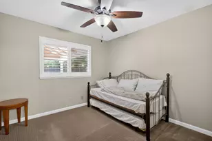 9492 Porto Rosa Dr, Elk Grove, CA 95624 - Photo 12