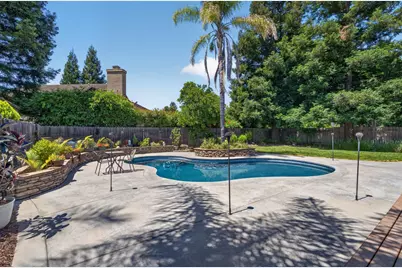 9492 Porto Rosa Drive, Elk Grove, CA 95624 - Photo 24