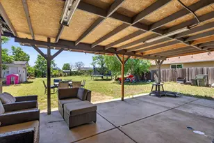 7524 Fruitridge Rd, Sacramento, CA 95820 - Photo 30