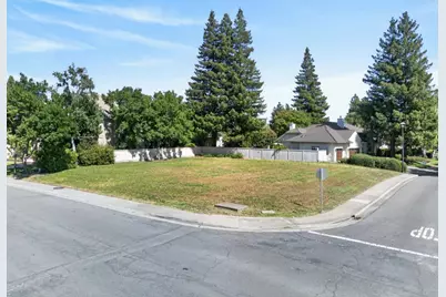 7701 E Shore Drive, Sacramento, CA 95831 - Photo 1