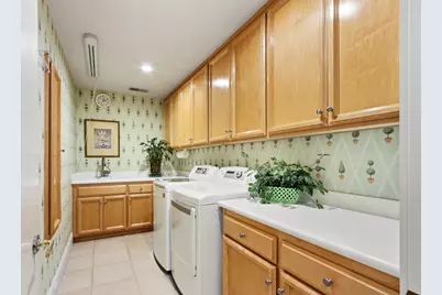 11473 Huntington Village Lane, Gold River, CA 95670 - Photo 46