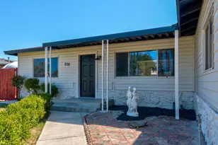 208 N Santa Rita St, Los Banos, CA 93635 - Photo 6