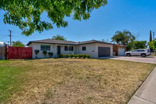 208 N Santa Rita St, Los Banos, CA 93635 - Photo 2