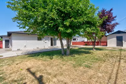 208 N Santa Rita Street, Los Banos, CA 93635 - Photo 36