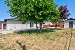 208 N Santa Rita St, Los Banos, CA 93635 - Photo 36