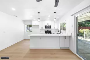 6333 Bamford Dr, Sacramento, CA 95823 - Photo 16