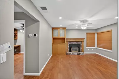 8758 Freesia Drive, Elk Grove, CA 95624 - Photo 22