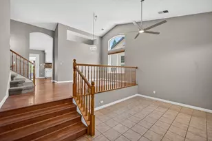 8758 Freesia Dr, Elk Grove, CA 95624 - Photo 6