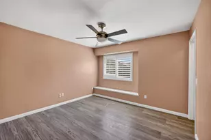 8758 Freesia Dr, Elk Grove, CA 95624 - Photo 46