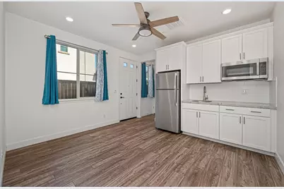 9704 Tangelo Circle, Elk Grove, CA 95624 - Photo 20