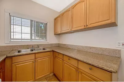 2224 17th Street, Sacramento, CA 95818 - Photo 10