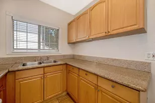 2224 17th St, Sacramento, CA 95818 - Photo 10