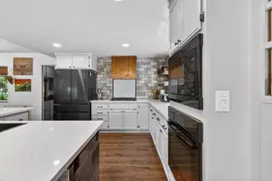 8757 Sharmead Way, Fair Oaks, CA 95628 - Photo 18